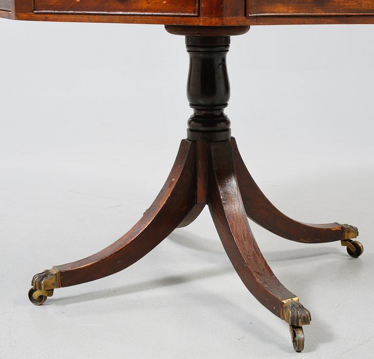 BORD, sk Drumtable, 1900-talets första hälft.