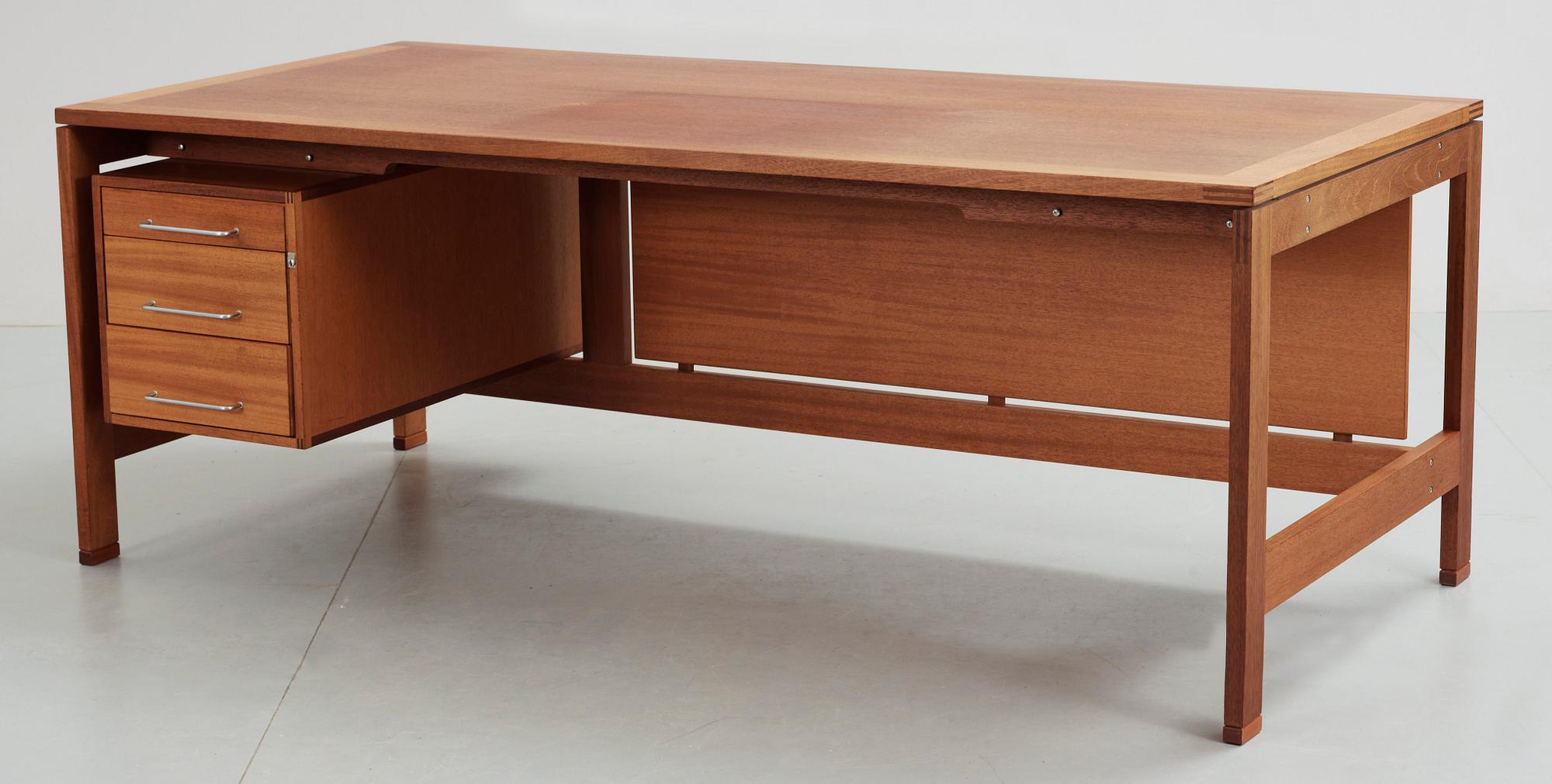 SKRIVBORD, Henning Jensen & Torben Valeur, Munch möbler, Danmark.