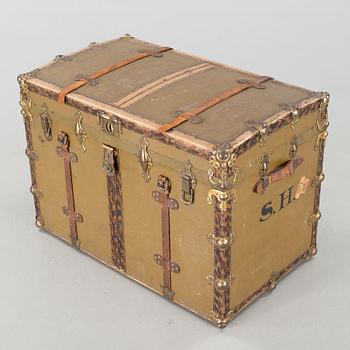 KOFFERT, omkring år 1900.