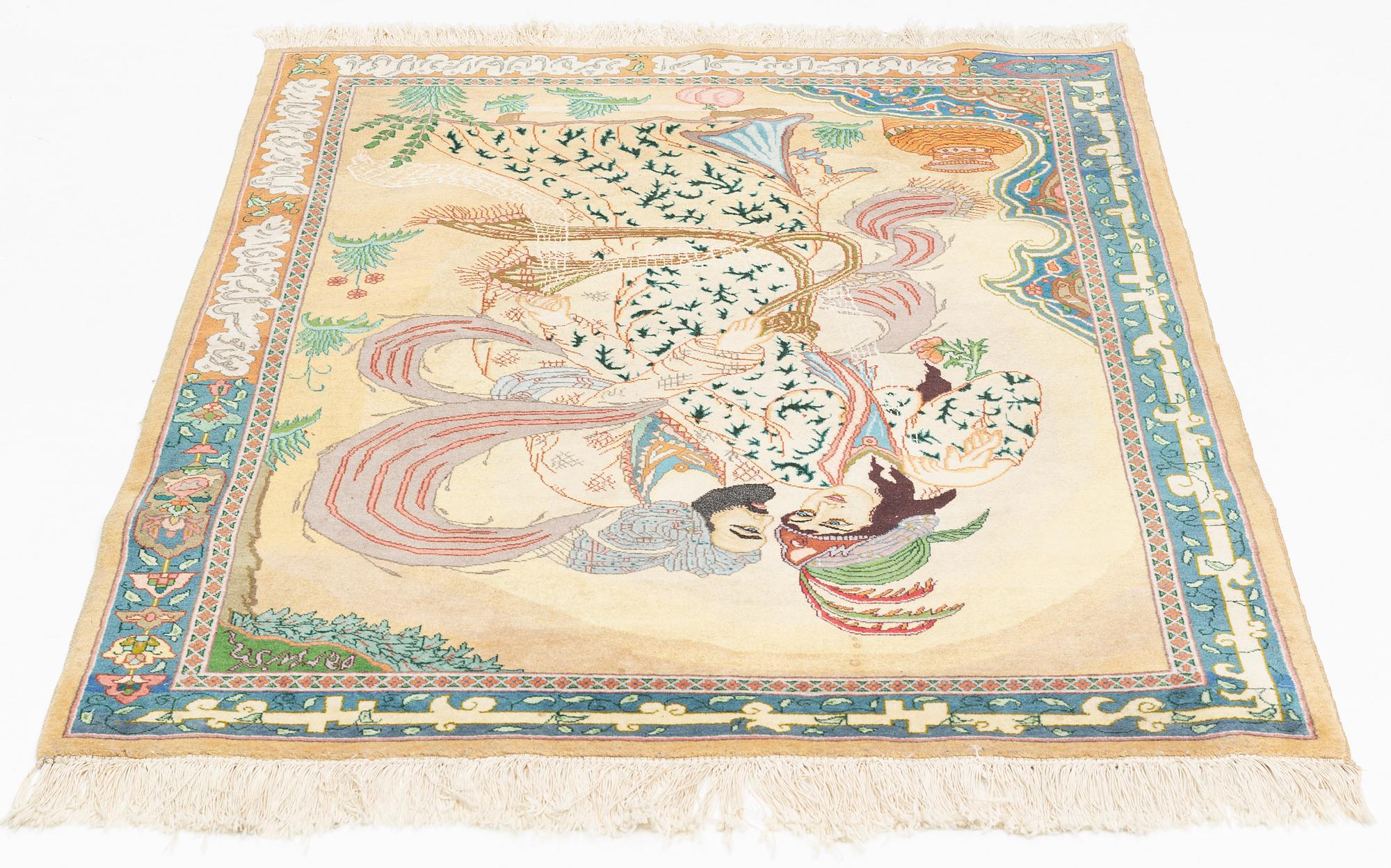 A Tabriz rug, ca 145 x 100 cm.