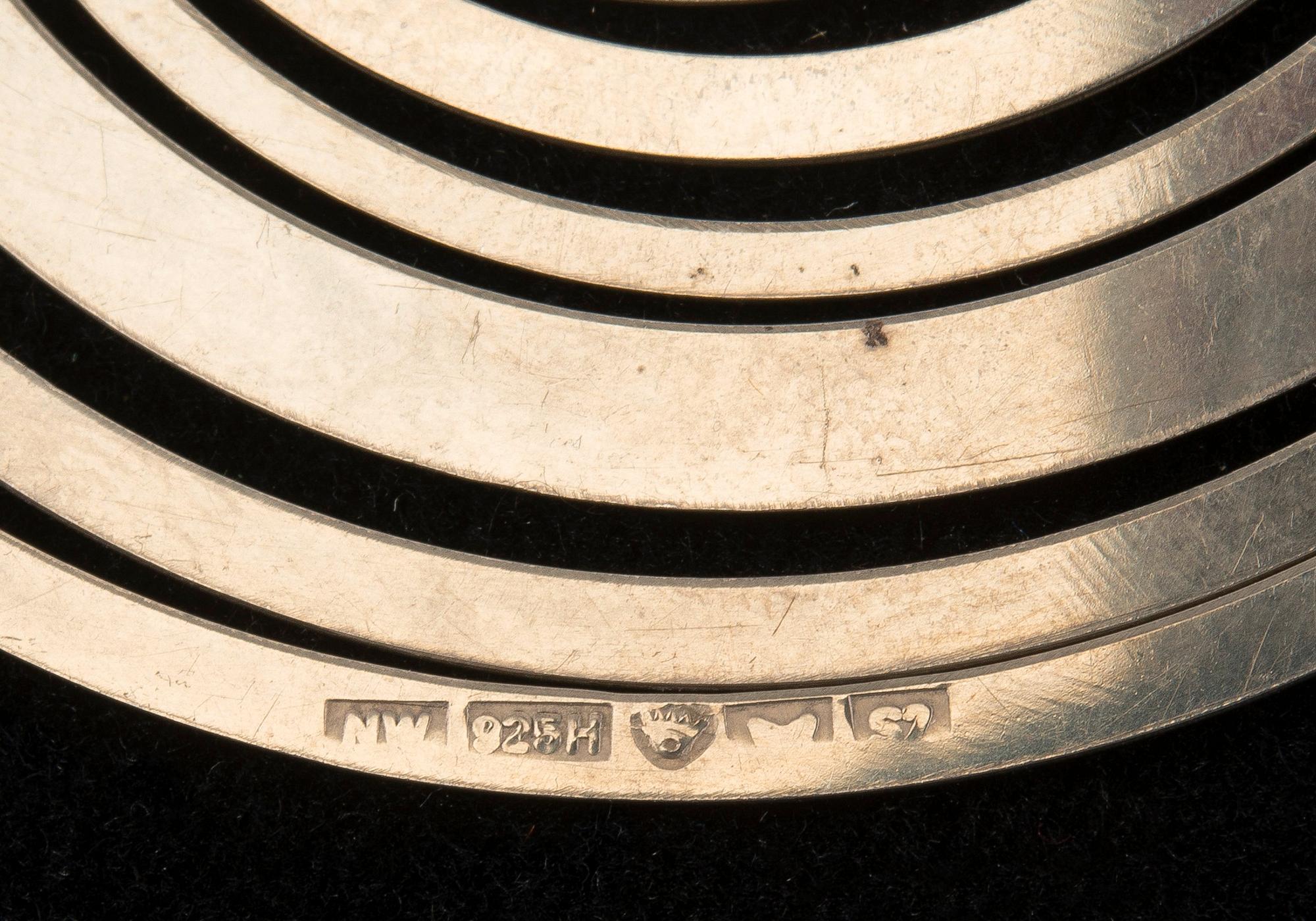 Tapio Wirkkala, HÄNGSMYCKE, silver, "Silvermåne", N. Westerback 1974.