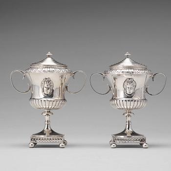 127. A pair of Swedish late 18th century silver sugar bowls and covers, mark of Pehr Zethelius, Stockholm 1799.