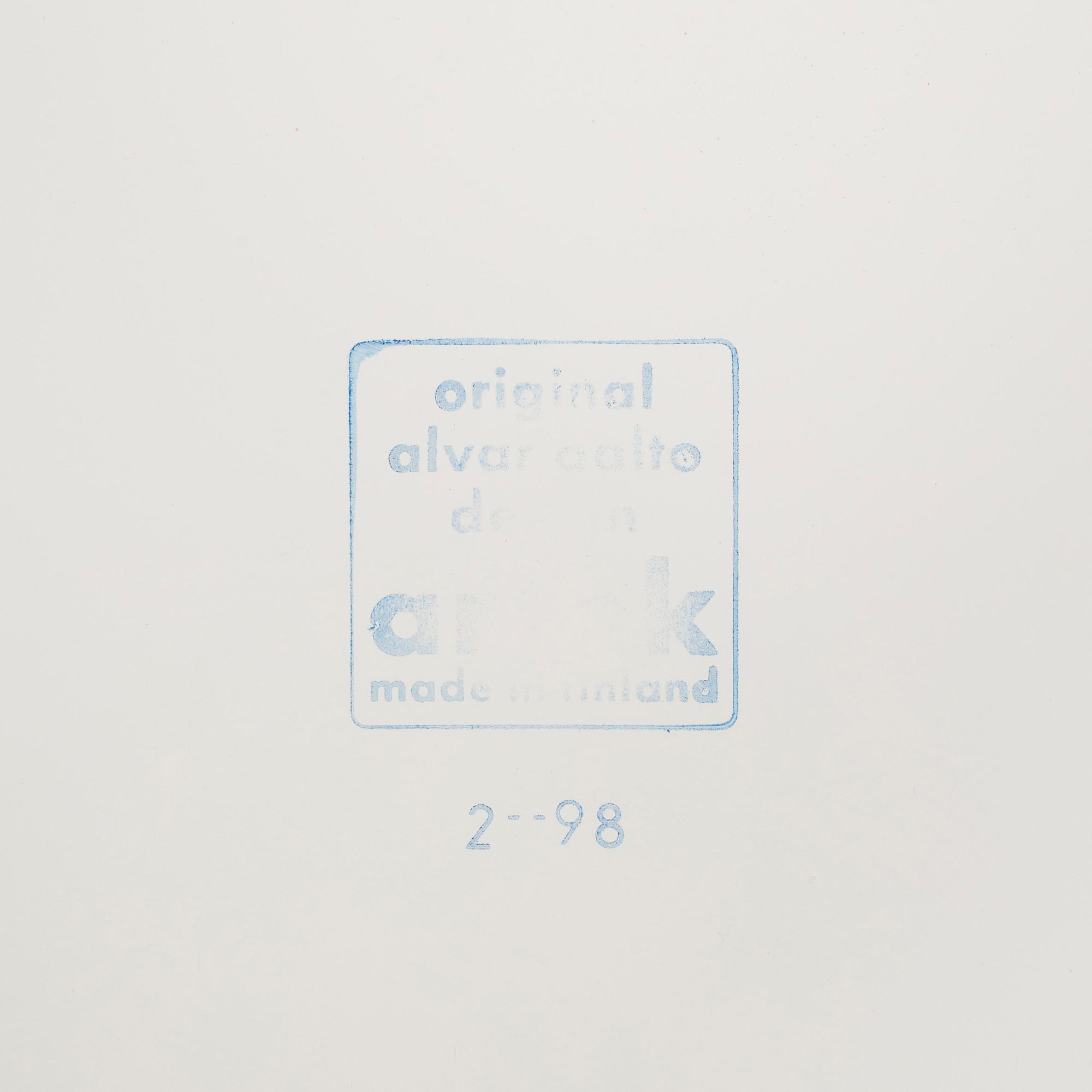ALVAR AALTO, sidobord, ett par, modell 915, Artek.