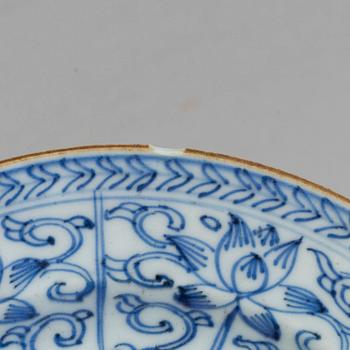 A set of four blue and white dishes, Qing dynasty, Kangxi (1662-1722).