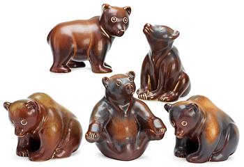 331. Five Gunnar Nylund stoneware figures of bears, Rörstrand.
