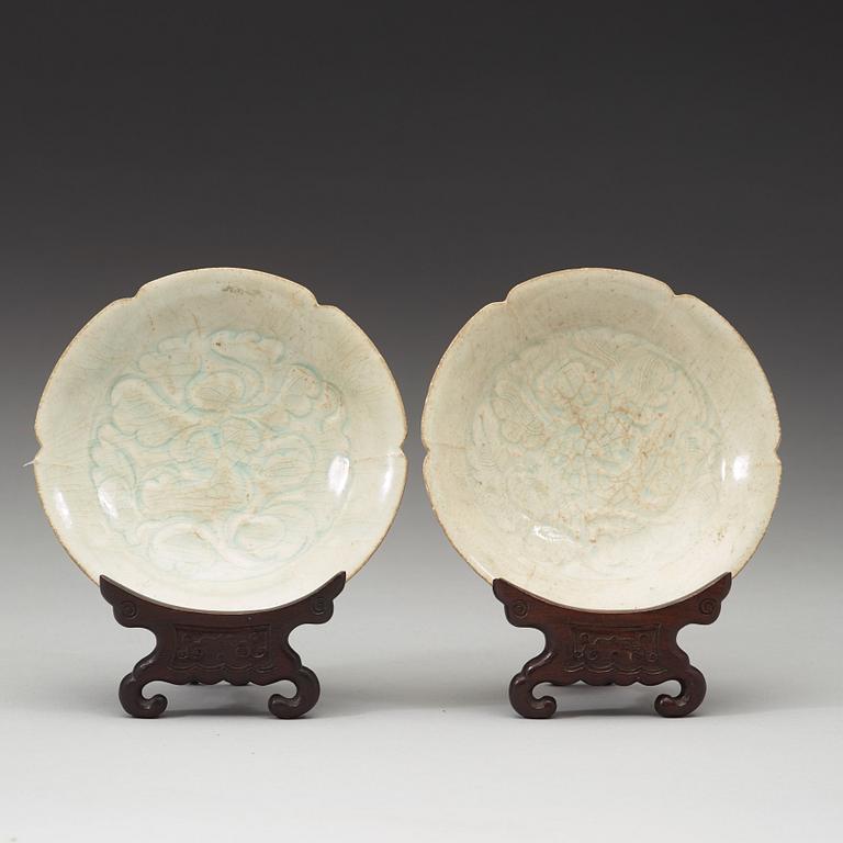 A pair of Qing bai petal lobed bowls, Song dynasty (960-1279).