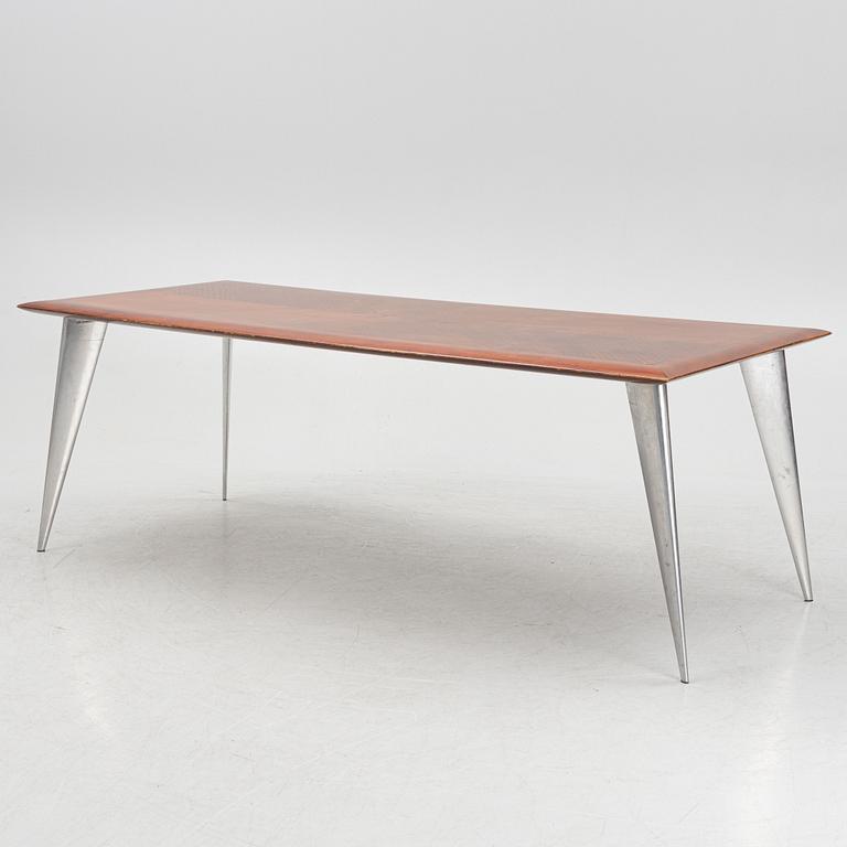 Philippe Starck, matbord, Lang model M, Aleph, Driade, Italien, sent 1900-tal.