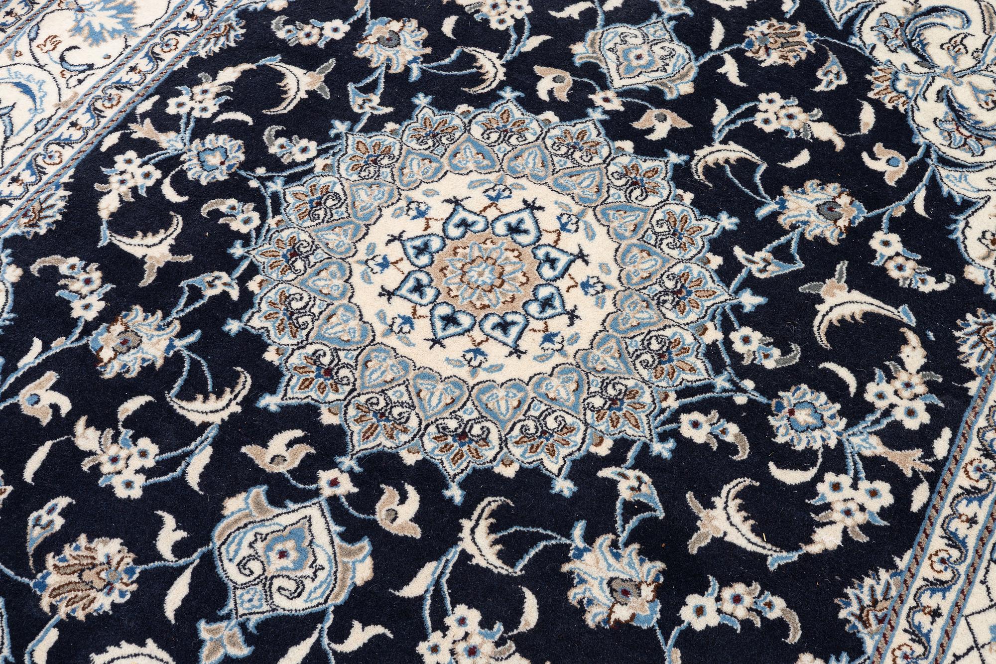 Rug, Nain, approx. 240 x 200 cm.