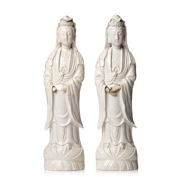 700. A pair of blanc de chine figures of Guanyin, 18th Century.