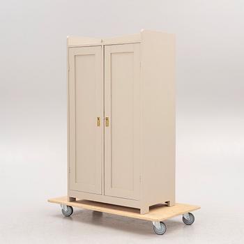 A Jugend cabinet, early 20th Century.