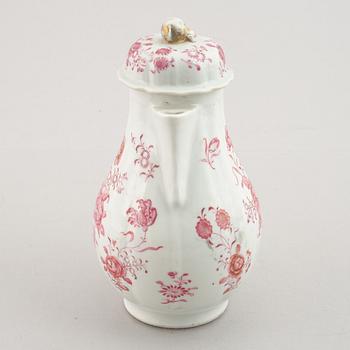 A famille rose coffee pot with cover, Qing dynasty, Qianlong (1736-95).