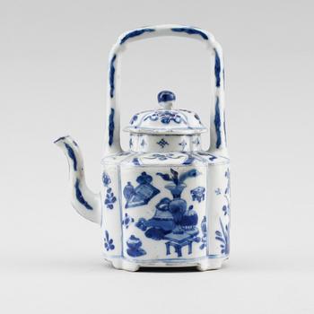 TEKANNA, porslin, Kina, 1700-tal.