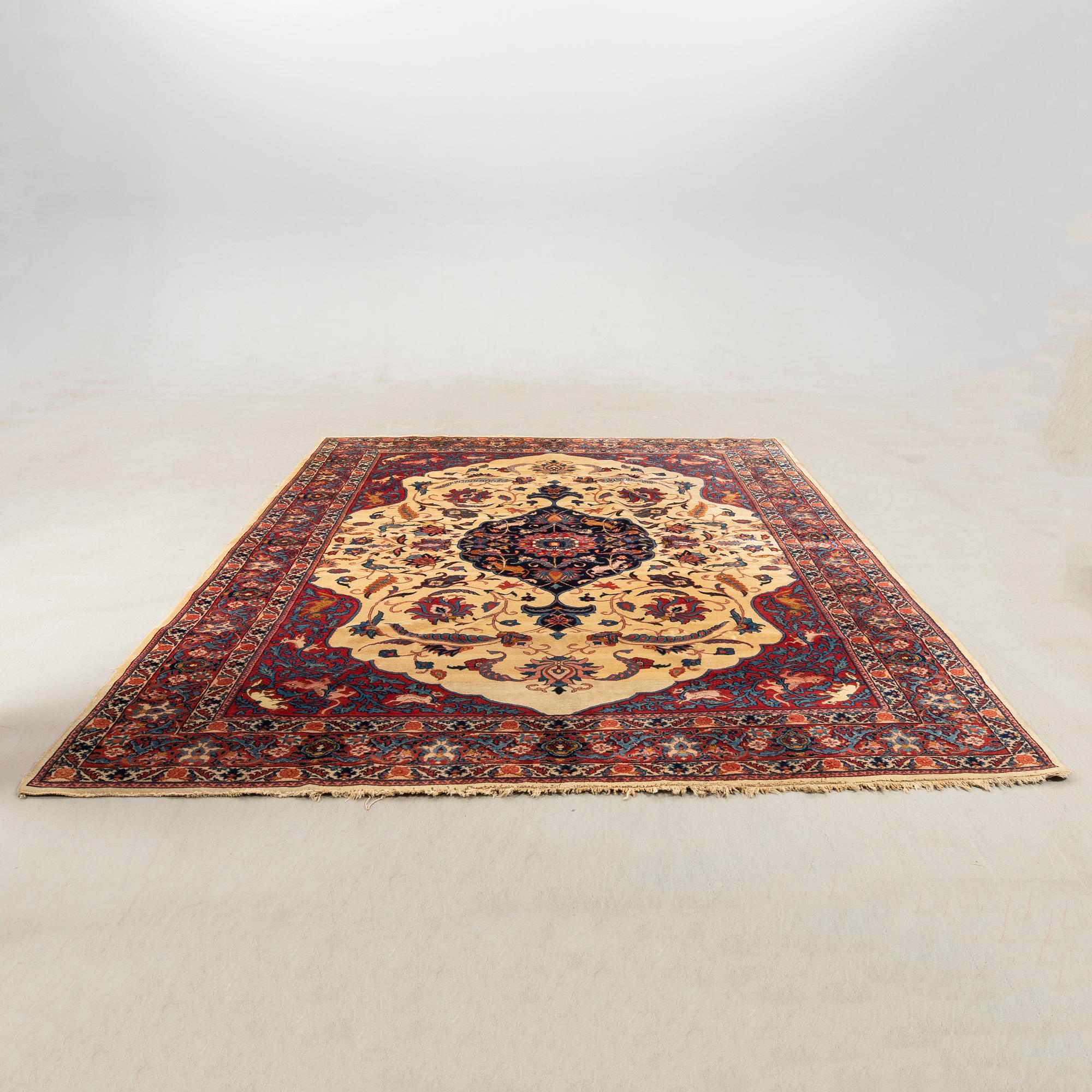 Rug, Oriental semi-antique/old, approx. 325x258 cm.