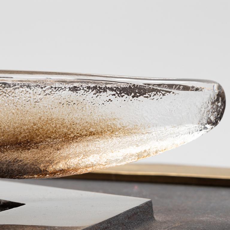 Mats Jonasson, skulptur, glas, "Tjur", Målerås, numrerad 1/9, signerad.