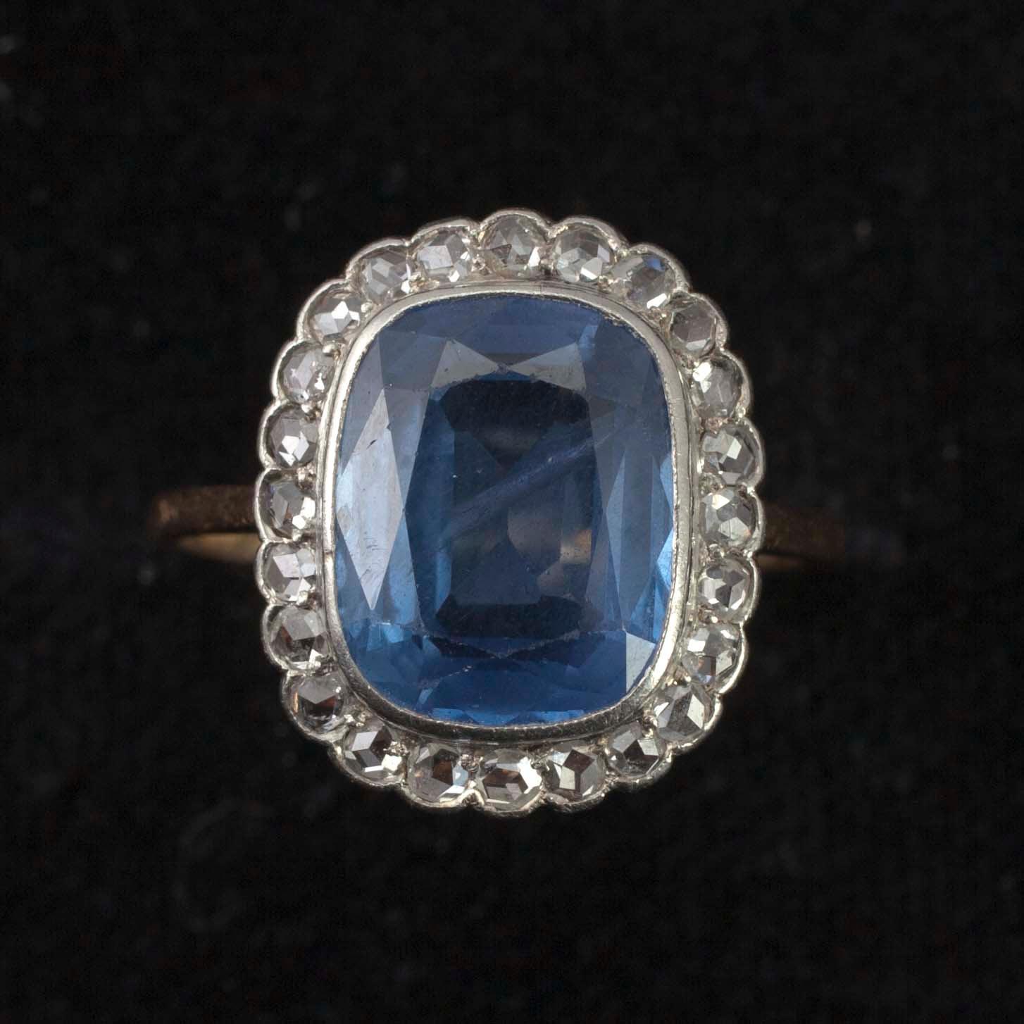 RING, safir samt 25 st. rosenslipade diamanter, guld 18K, Helsingfors 1929.