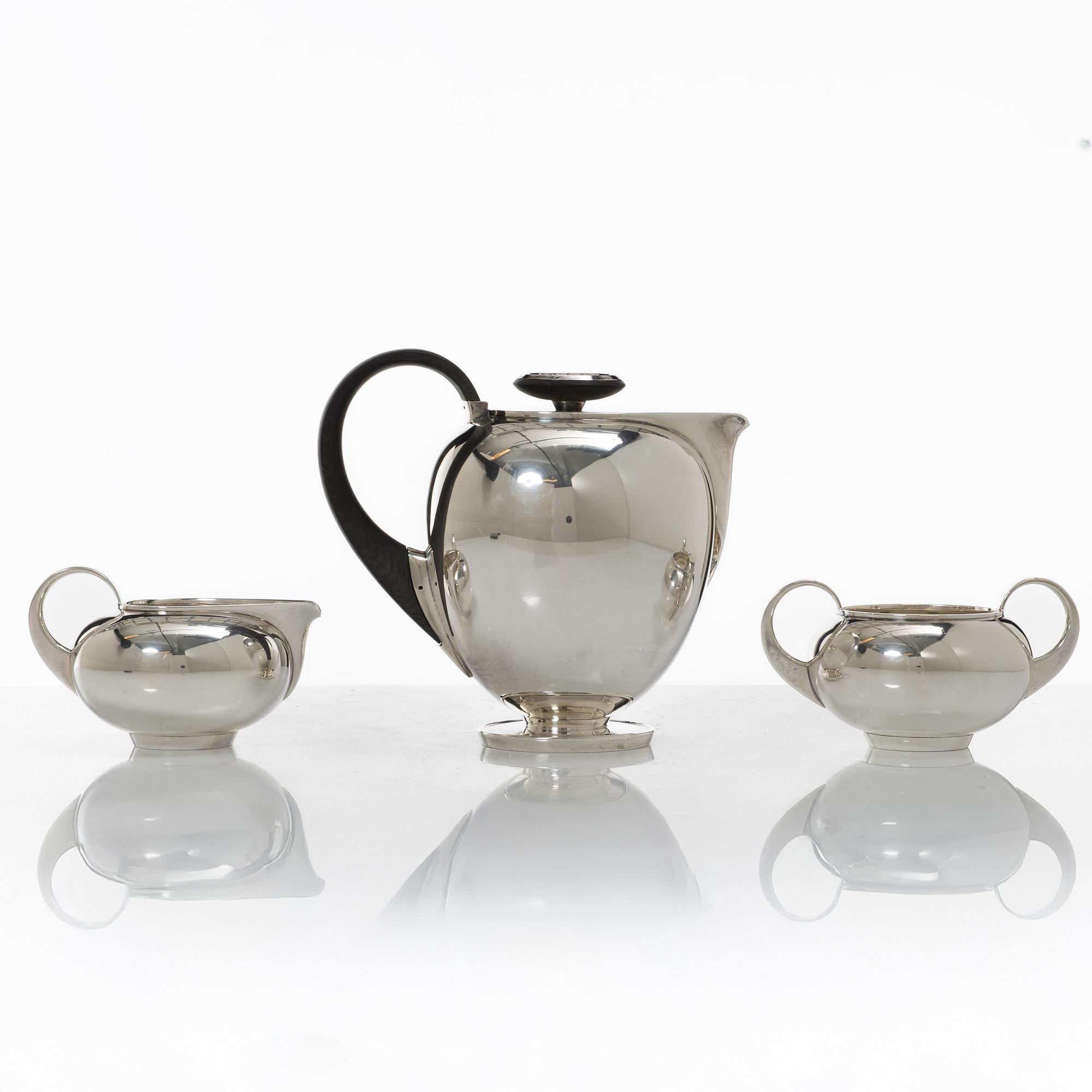 Kaffeservis, tre delar, sterling silver, design Harry Sørby, firma David Andersen, Norge.