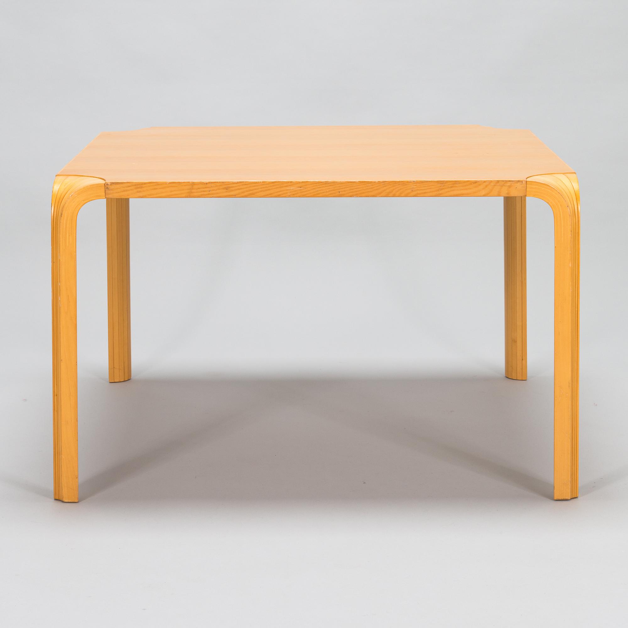 Alvar Aalto, coffe table model MX800B, Artek. Design year 1954.