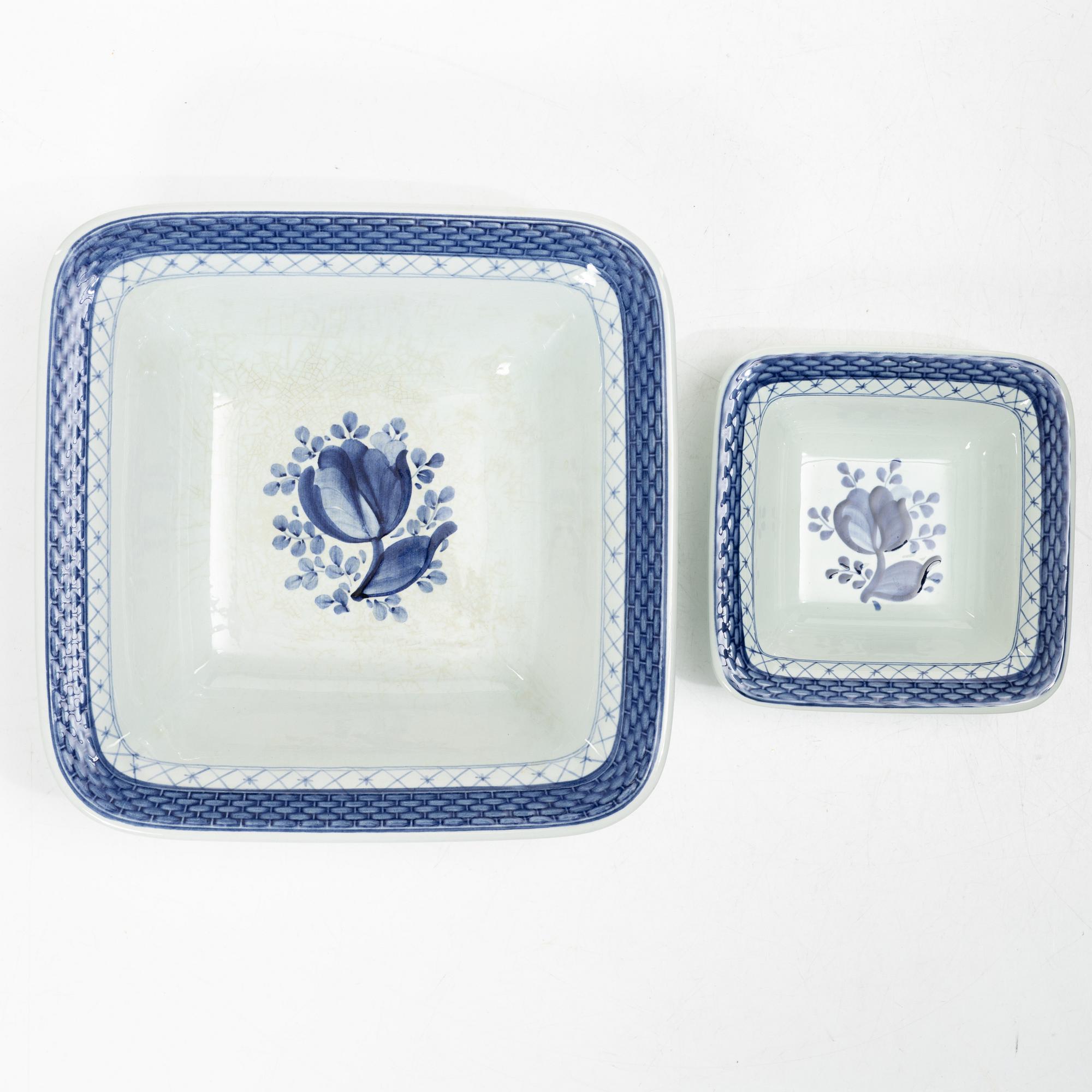 Royal Copenhagen, Dinner service, 94 pieces, earthenware, “Tranquebar”, Aluminia, Denmark.
