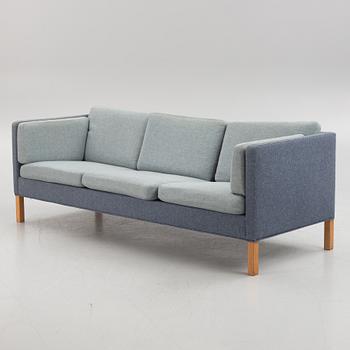 Børge Mogensen, soffa, modellnummer 2443-39, Fredericia, 1980-tal.