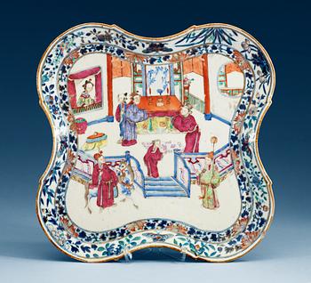 1641. A famille rose tray, Qing dynasty.