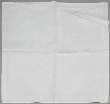 SAMLING LINNEDAMAST, 27 delar.