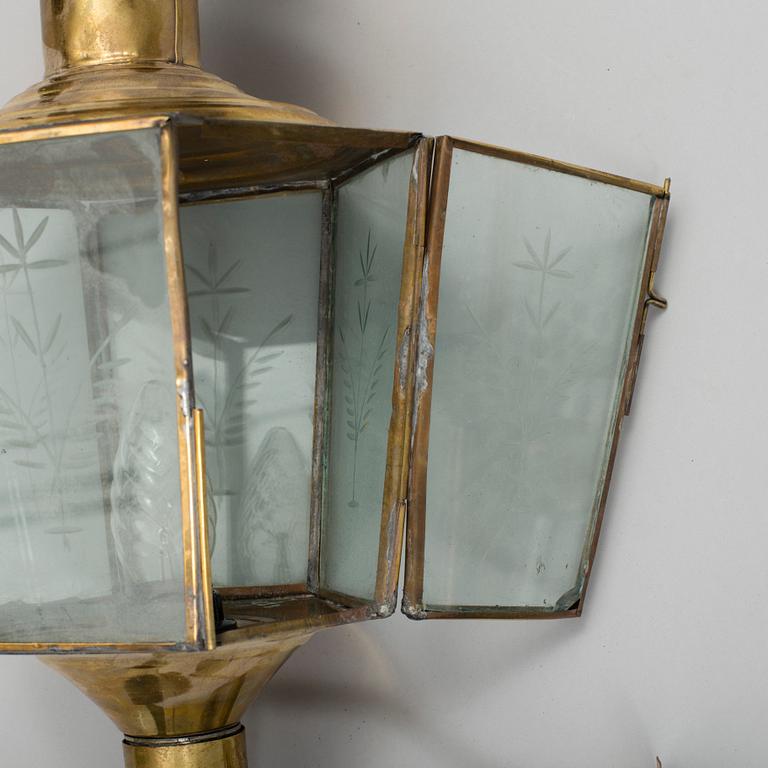 A pair of brass coach carriage lamps, around the turn of the century 1900.