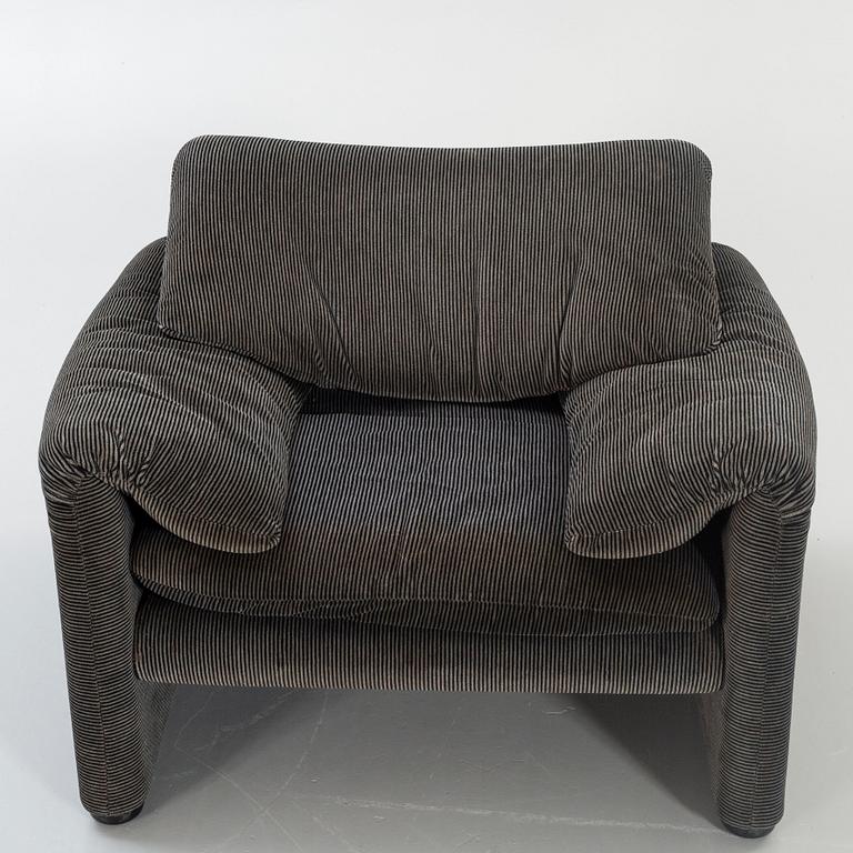Vico Magistretti, armchair "Maralunga", Cassina late 20th century.