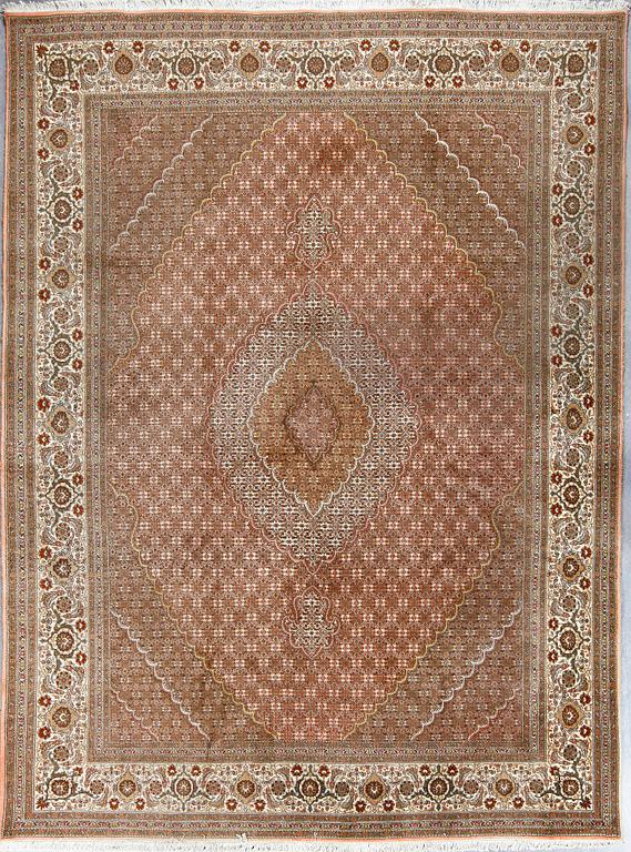 MATTA, old Täbris, 235x245 cm.