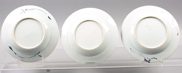 TALLRIKAR, 5 st, porslin, Kina mest Qianlong 1700-tal.