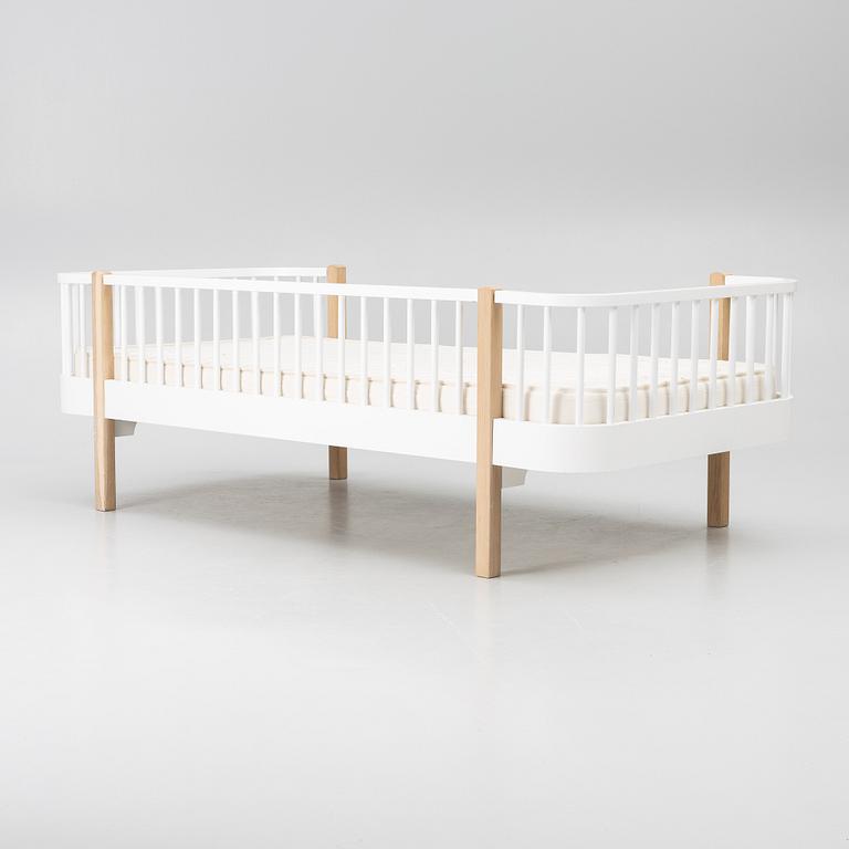 Dagbädd, "Wood", Oliver Furniture, samtida.