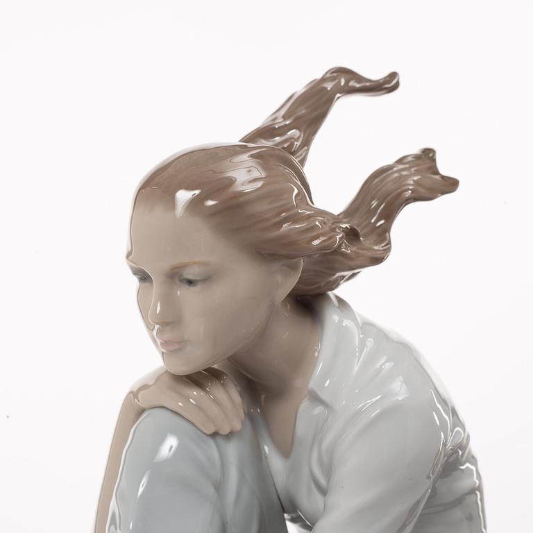 Ernest Massuet, figurine, "Sunset at the Pier", Lladró, Spain.