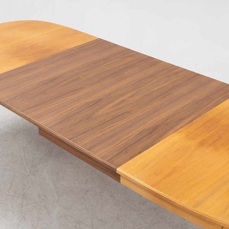 Carl Malmsten, an 'Ambassadör' dining table, second half of the 20th century.