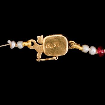 COLLIER, lås 18K guld, odlade pärlor och spineller.