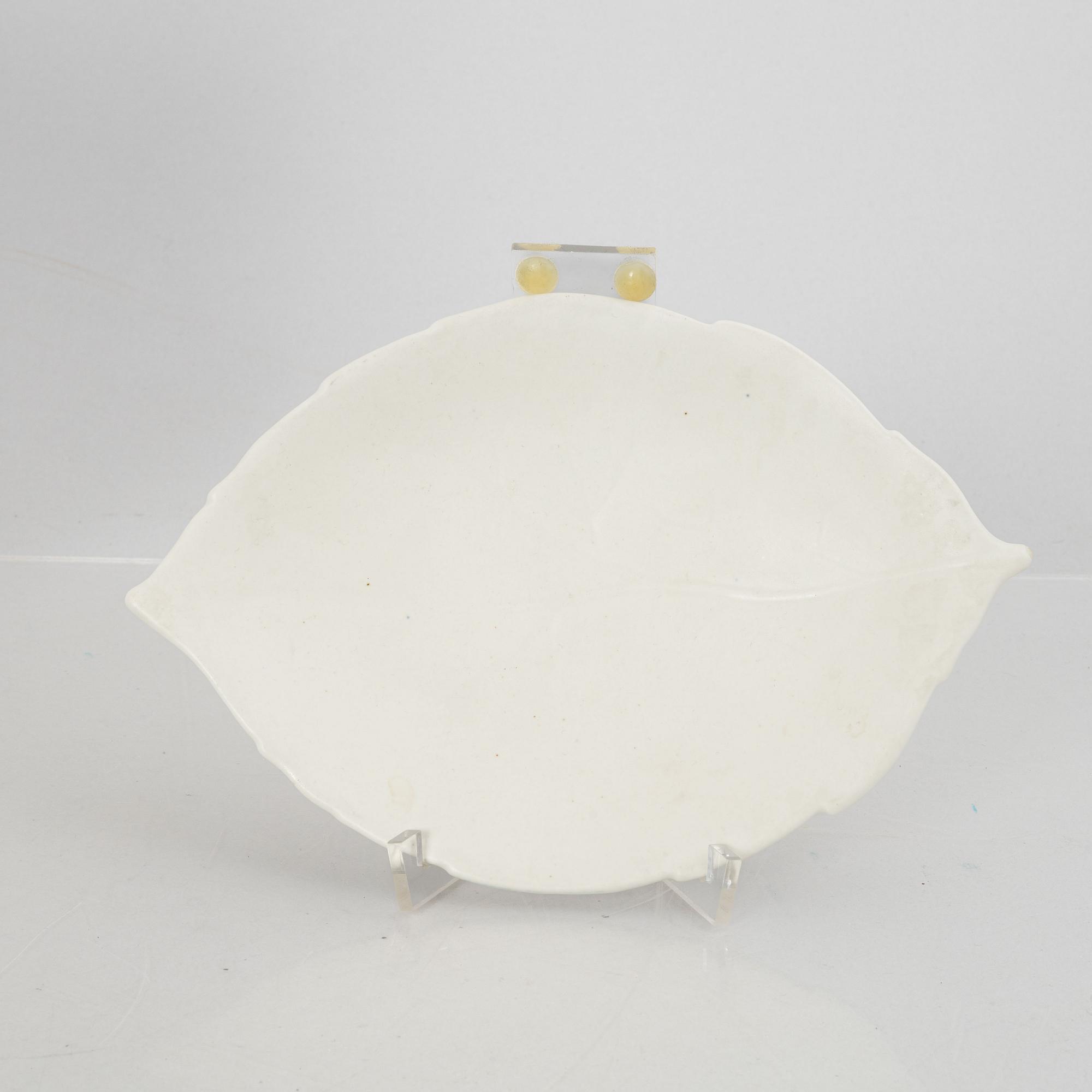 Wilhelm Kåge, fat, 2 st "Carrara", Gustavsberg.
