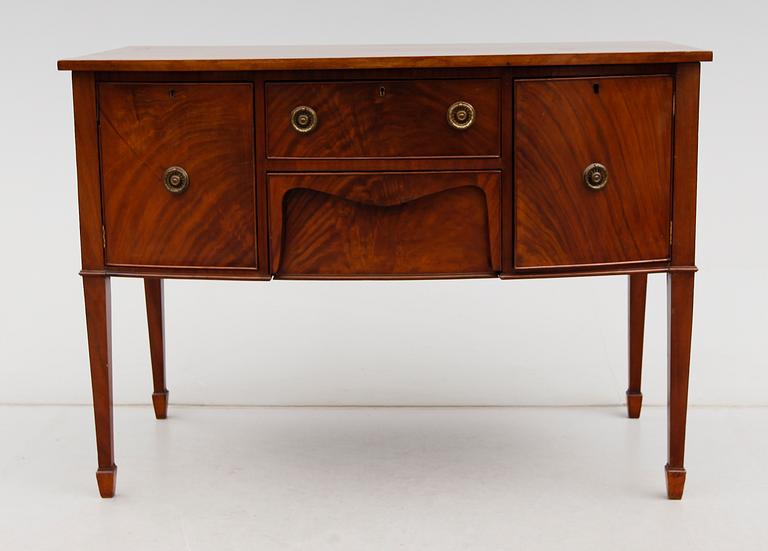 SIDEBOARD, England, 1900-talets första hälft.