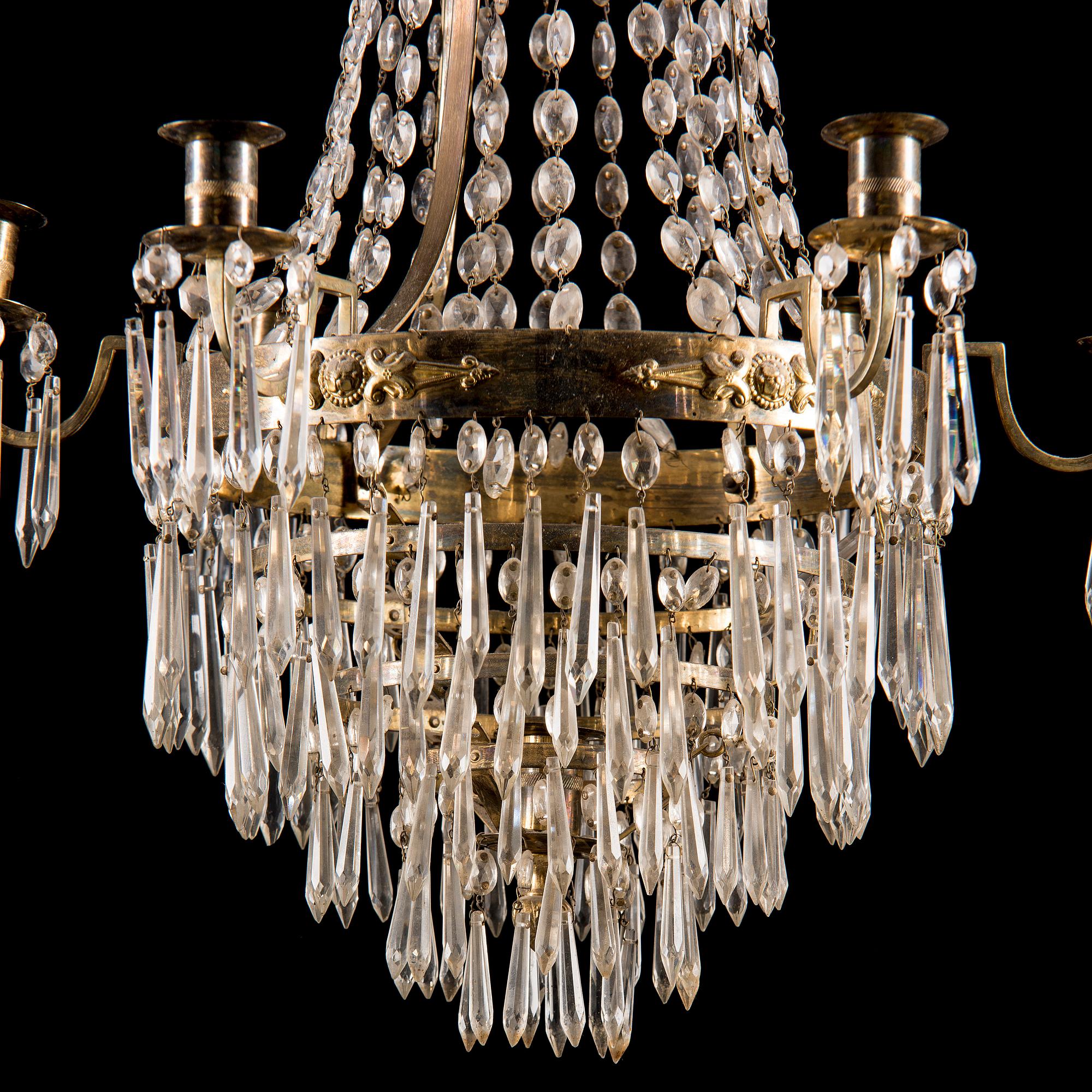 TAKKRONA, sengustaviansk stil, 1900-talets början. Höjd 85 cm.