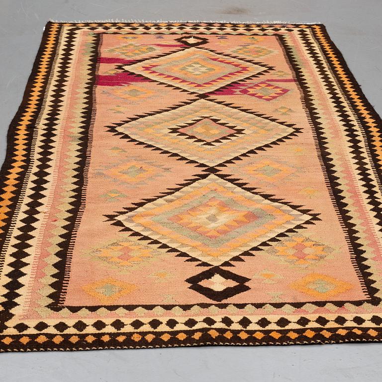 A RUG, kilim 279 x 176 cm.