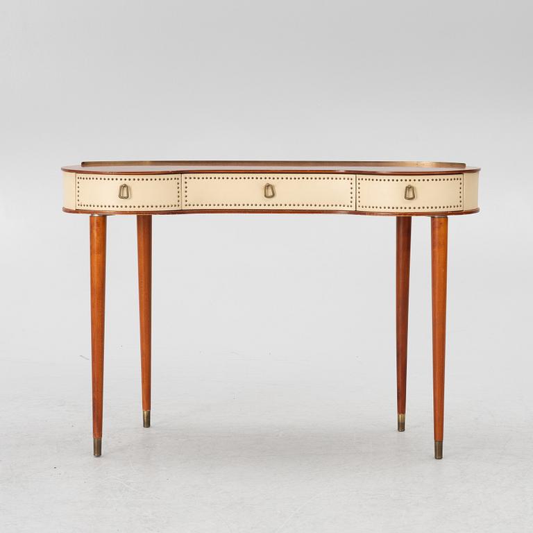 A dressing table,  Halvdan Petterssons, mid 20th century.