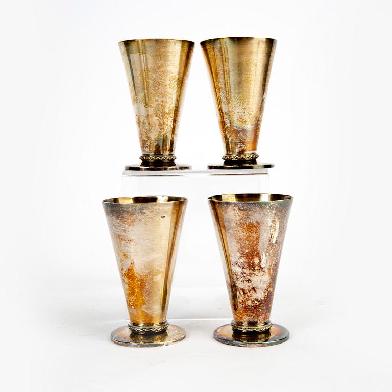 A set of six Swedish 20th century silver schnaps glasses mark of K & E Carlsson, Gothenburg 1948, total weight 177 grams.