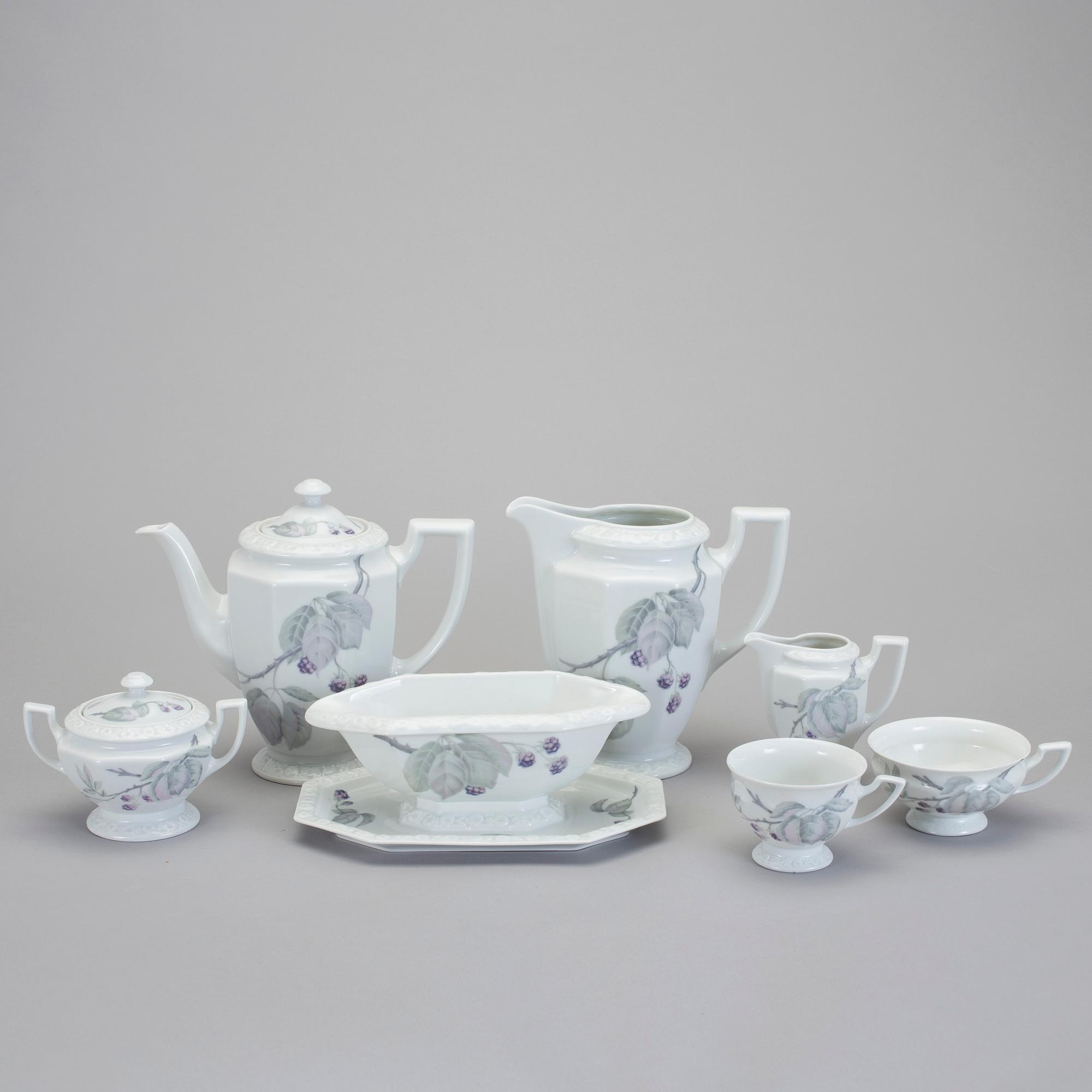 MAT- och KAFFESERVIS, 87 delar, porslin, "Maria Björnbär". Rosenthal.