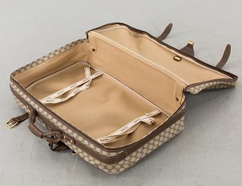 GUCCI, suitcase.