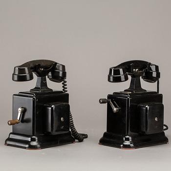 TELEFONER, 2 ST LM ERICSSON SAMT TELEVERKET, 1900-TALETS FÖRSTA HÄLFT.