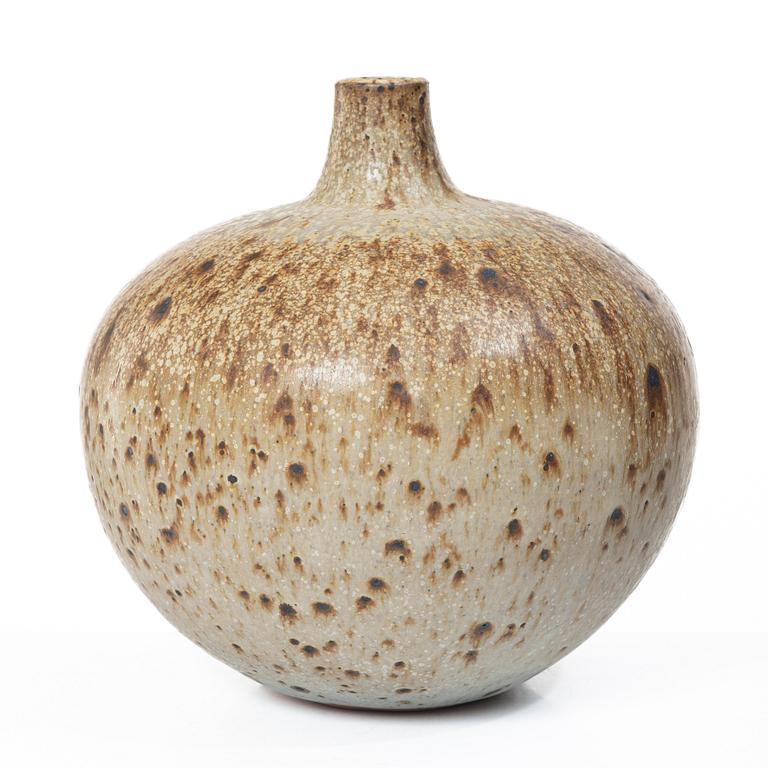 Rolf Palm, A stoneware vase, Mölle 1971.