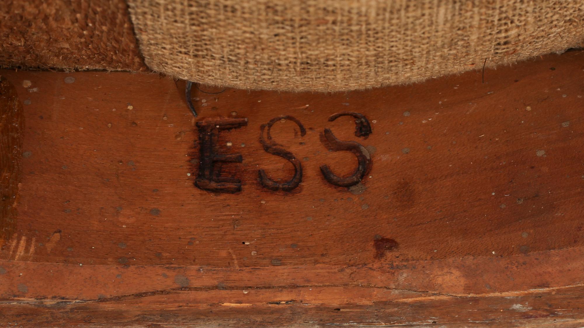 KARMSTOLAR, s k baljfåtöljer, 3+1. Sengustavianska provinsarbeten. 1800-tals början sign ESS.