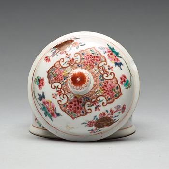 A famille rose tureen with cover, Qing dynasty, Yongzheng (1723-35).