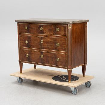 Byrå, gustaviansk stil, 1900-talets mitt.