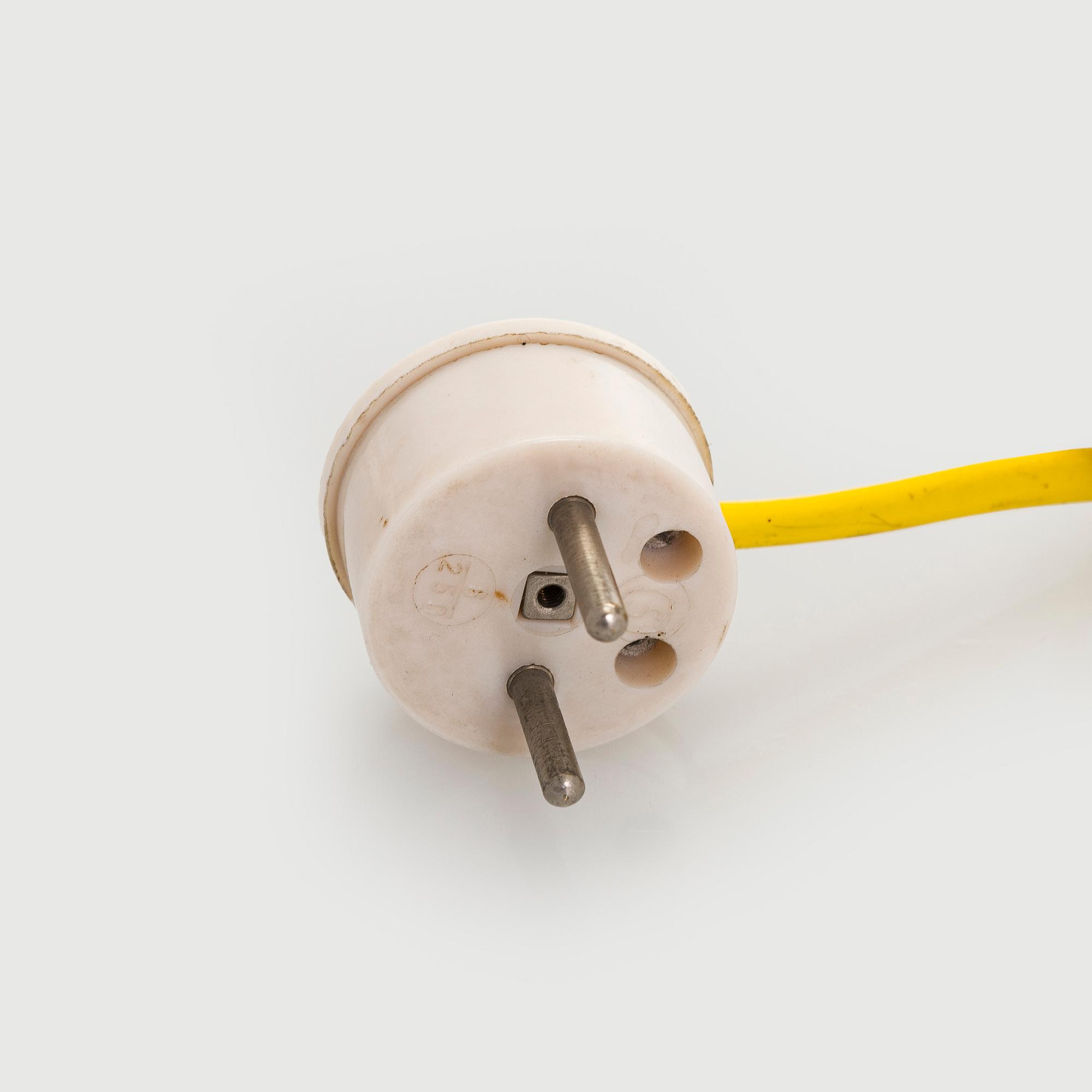 Paavo Tynell, bordslampa, modell 5061, Idman 1900-talets mitt.