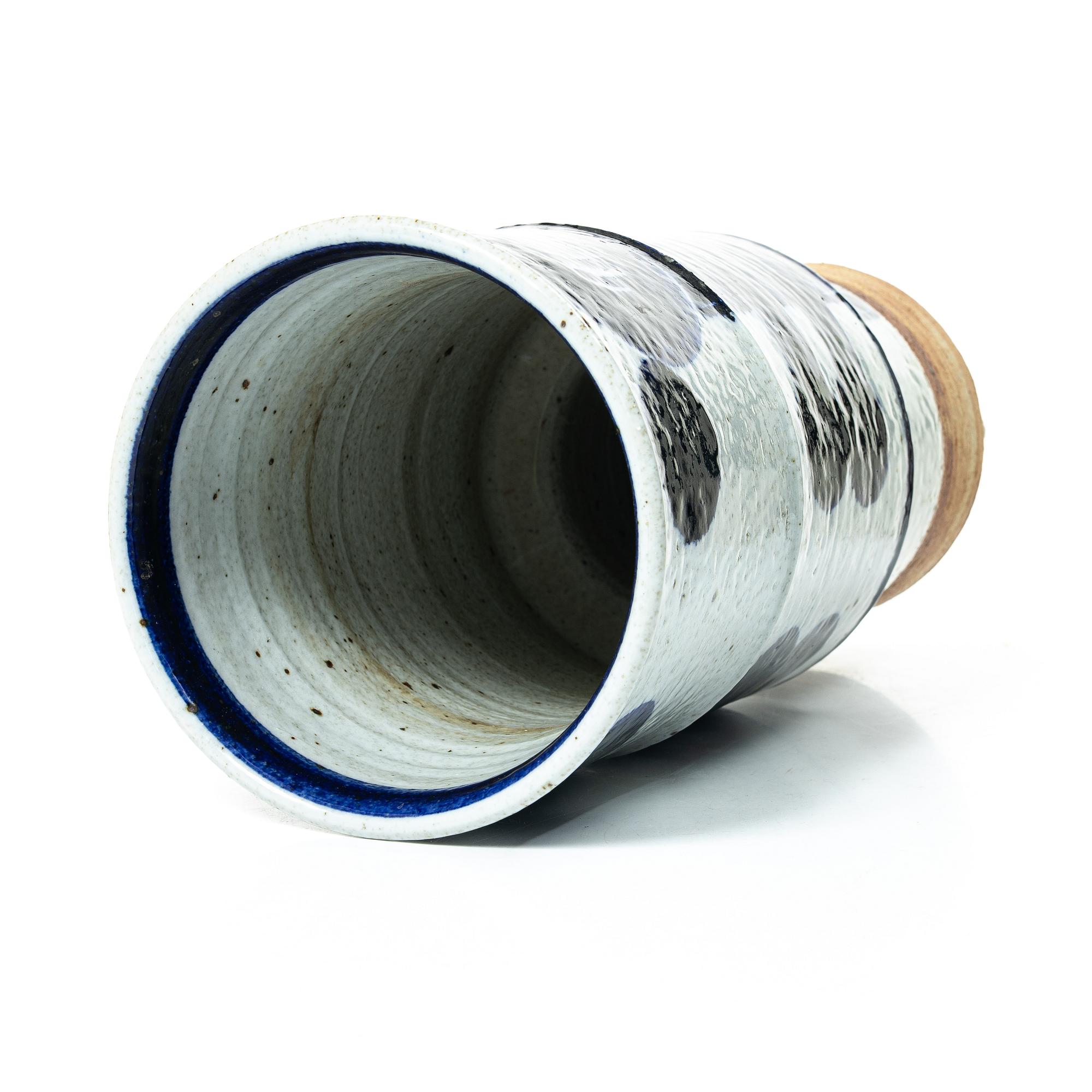 Inger Persson, Floor vase, stoneware, Rörstrand Ateljé, second half of the 20th century.