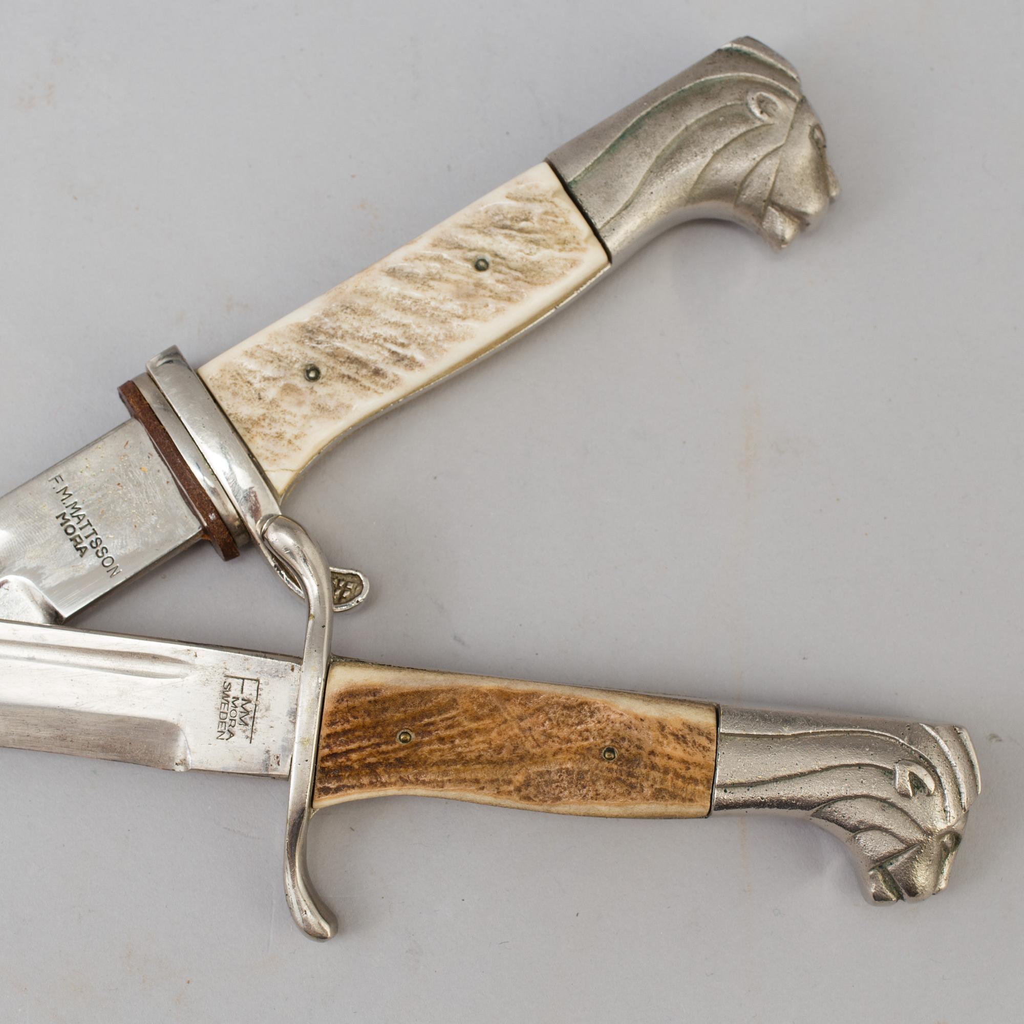 MORAKNIVAR, 2 st, F M Mattsson, Mora, 1900-talets mitt.