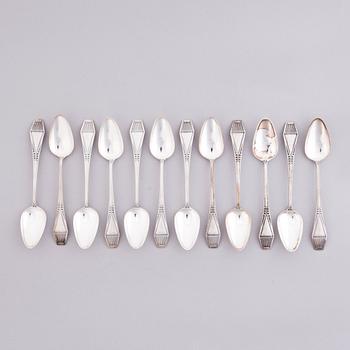 A 36-piece set of silver cutlery, Suomi series, Kultateollisuus oy, Turku, Finland 1988-2001.